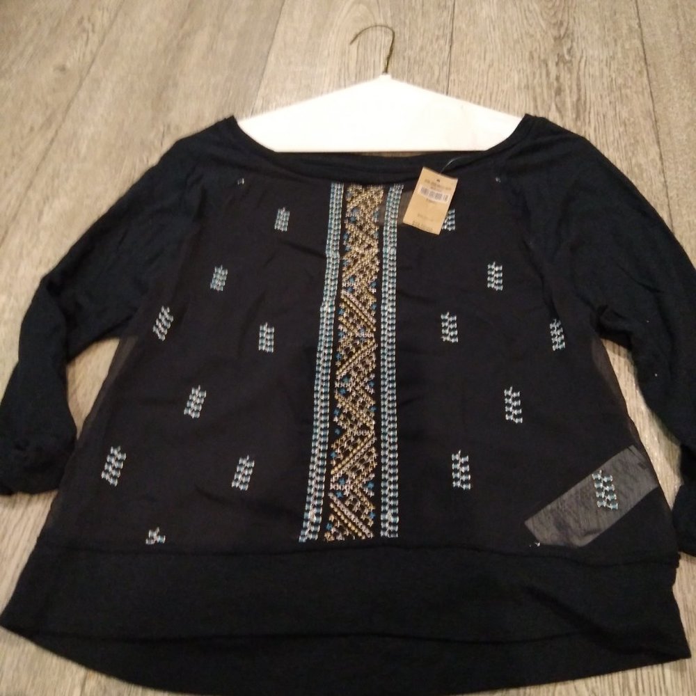 Hollister top